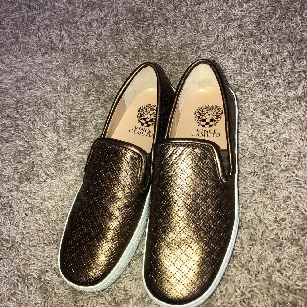 Vince Camuto bronze flats